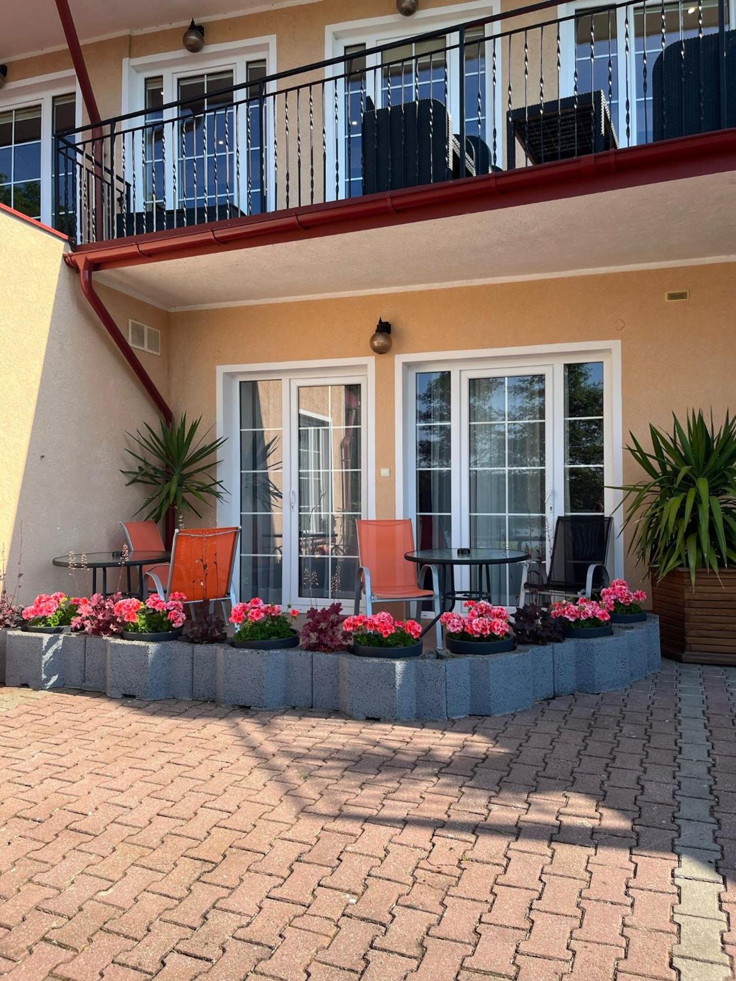 Hotel Eva Mrągowo Exteriér fotografie