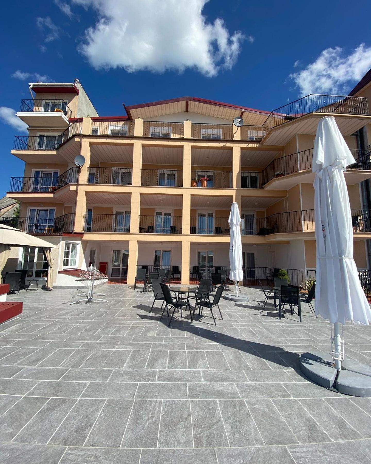 Hotel Eva Mrągowo Exteriér fotografie